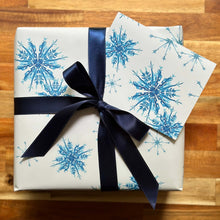 Load image into Gallery viewer, Blue Snowflake Card Set
