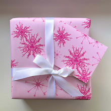 Load image into Gallery viewer, Pink Snowflake Card Set
